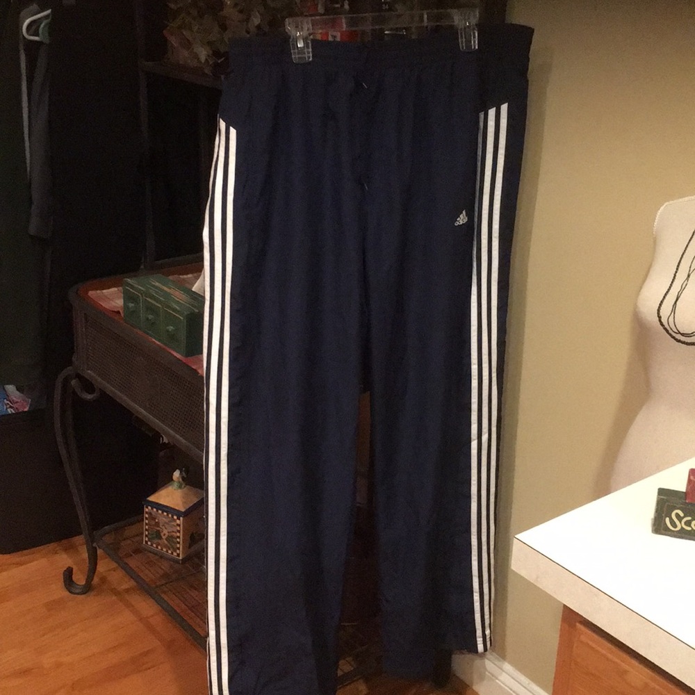 Men’s navy adidas sweatpants windbreaker material